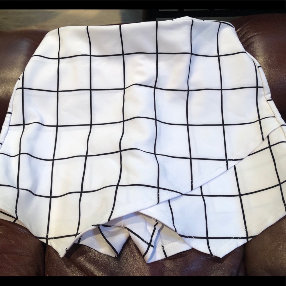 NEW Women’s Skort